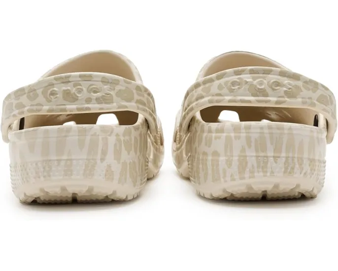 Классические сабо Crocs с сезонным принтом на платформе