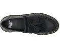 Мокасины Dr. Martens Adrian с кисточками и подошвой Airwair