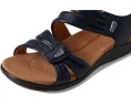 Сандалии Clarks Kitly Ave с ремешком на липучке и контурной стелькой