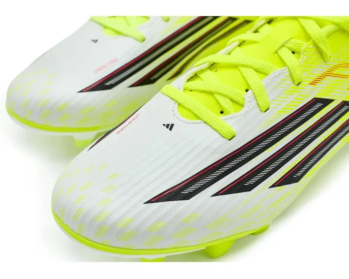 Бутсы футбольные Adidas F50 Club для жесткого и смешанного покрытия