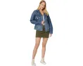 Джинсовая куртка Levi's 90s Trucker с потертостями и накладными карманами