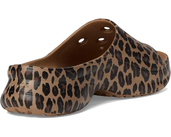 Сандалии Crocs Slide с платформой и смелым дизайном