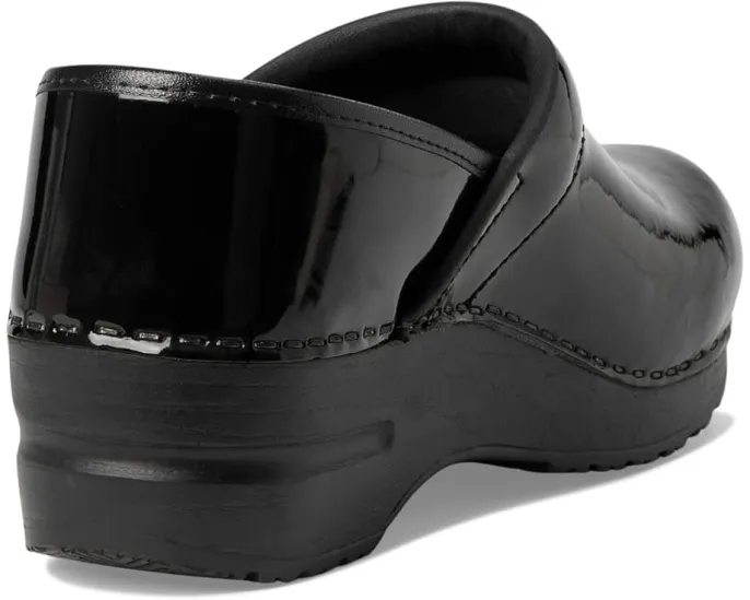 Sanita Professional Patent с лаковым покрытием и устойчивой подошвой