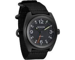 Наручные часы Nixon Clutch 42 с японским механизмом Miyota