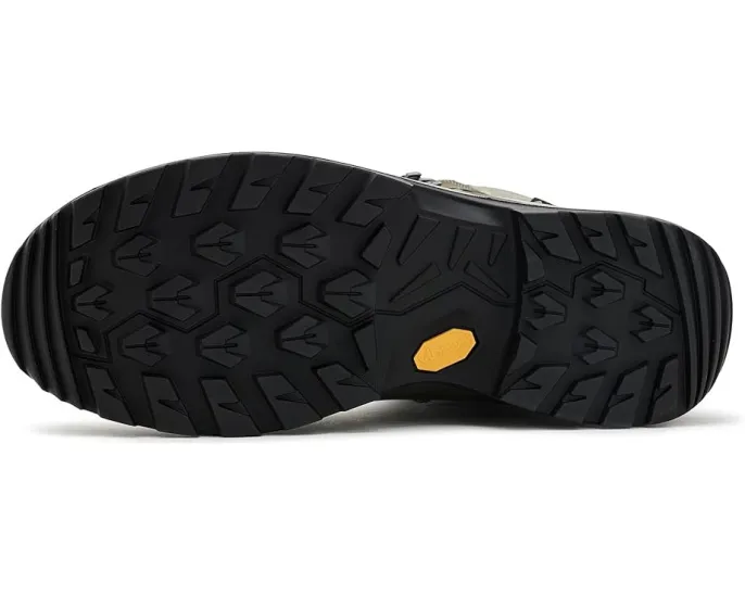 Трекинговые ботинки Lowa Renegade EVO GTX Mid на подошве Vibram