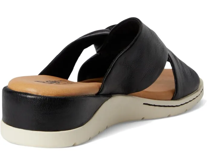 Сандалии Mya от Born с мягкой кожей и клиновидным каблуком