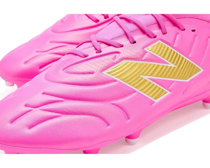 Бутсы New Balance Tekela Team Low Mg V5 розовые для скорости и контроля