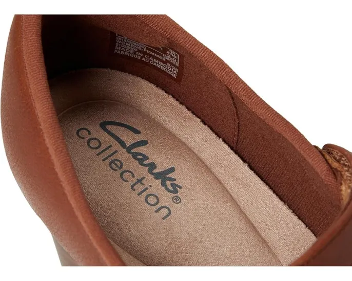 Туфли Clarks Bayla Lily в стиле Mary Jane с каблуком и застежкой на липучке