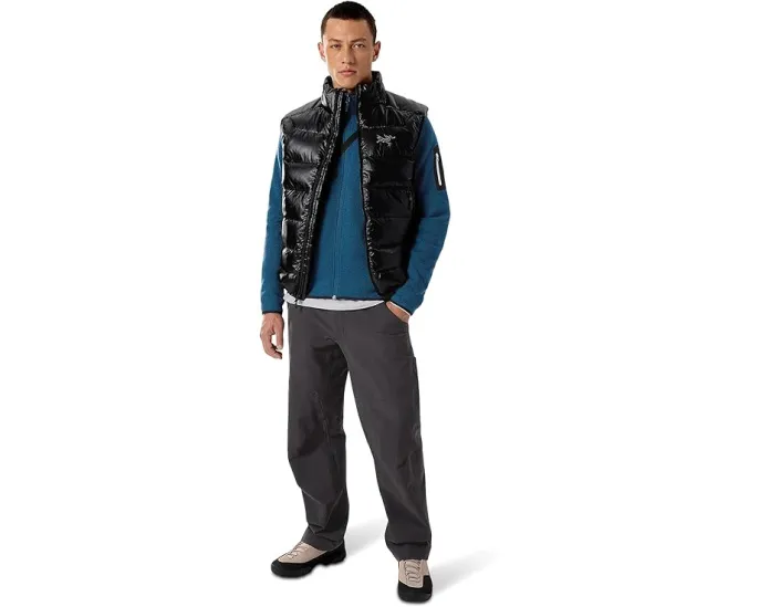 Arc'teryx кардиган Covert из переработанного полиэстера с воротником стойкой