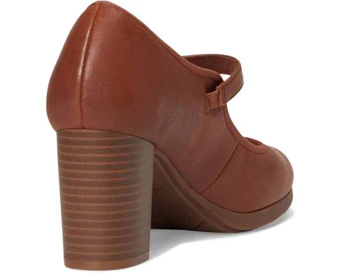 Туфли Clarks Bayla Lily в стиле Mary Jane с каблуком и застежкой на липучке