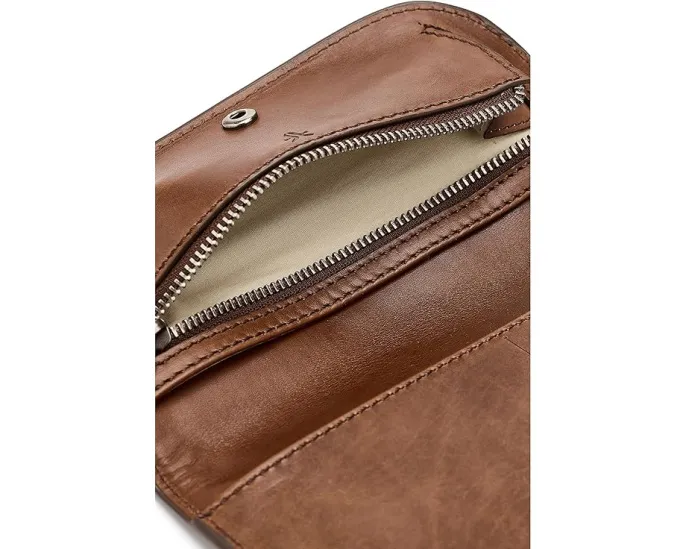 Кошелек Frye Jennie из натуральной кожи с карманами