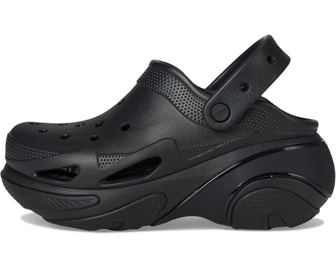 Crocs Bubble Crush Clogs с пузырьковым дизайном подошвы и вентиляционными отверстиями