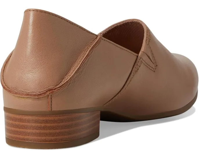 Лоферы Clarks Juliet Trim из премиальной кожи с удобной стелькой