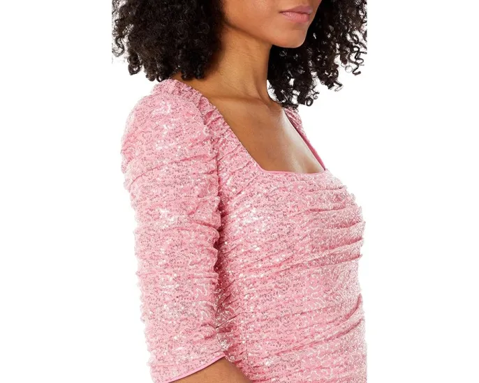 Коктейльное платье Badgley Mischka с квадратным вырезом и пайетками