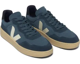 Кроссовки VEJA V-90 из премиальной кожи с круглым носком