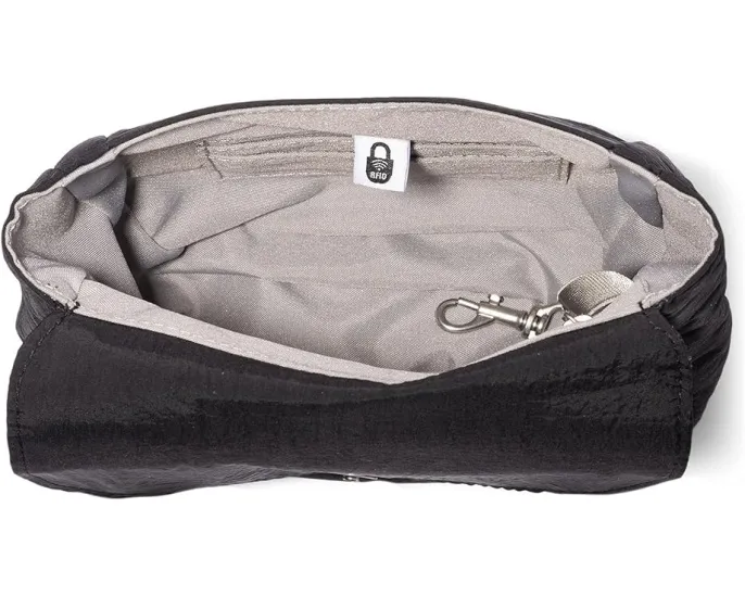 Мини кроссбоди Baggallini Swift Flap с RFID защитой и магнитной застежкой