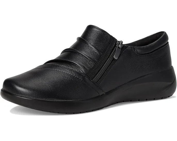 Туфли Clarks Kaetlyn Mila из шоколадной кожи с боковой молнией