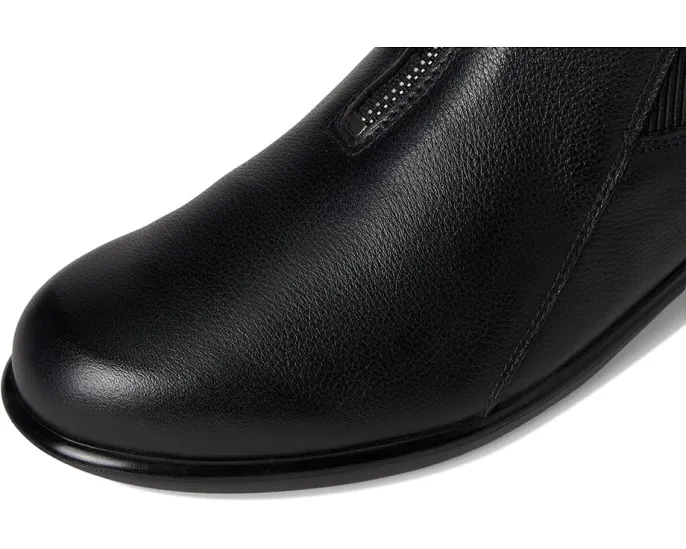 Ботинки Naot Bora до середины икры с молнией спереди