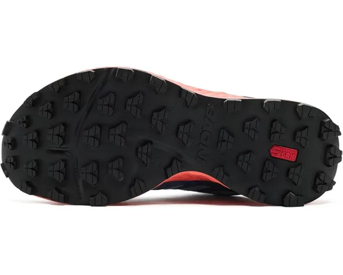 Трейловые кроссовки INOV8 RocLite GTX с мембраной GORE-TEX и подошвой Sticky Grip