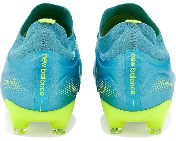 Бутсы New Balance Tekela Team Low Laced FG V5 с синтетическим верхом
