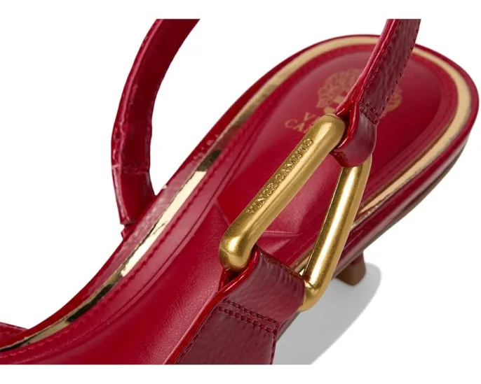 Туфли Vince Camuto Inari на каблуке kitten heel с геометрической пряжкой