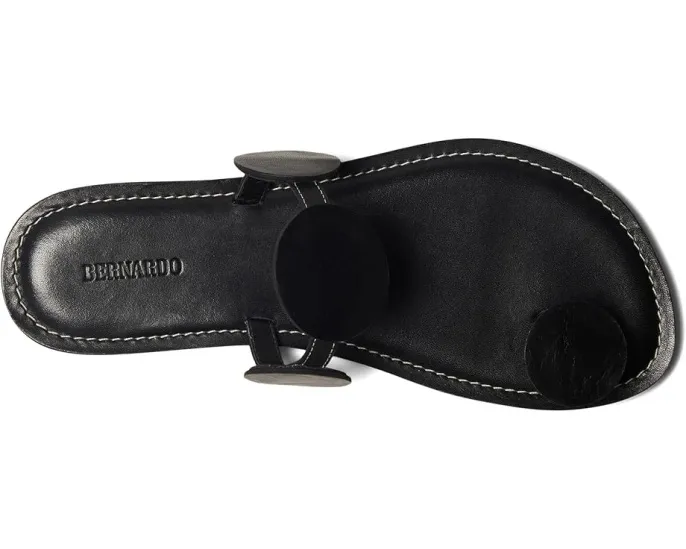 Сандалии Bernardo New Moon без каблука с кожаными дисками и удобной стелькой