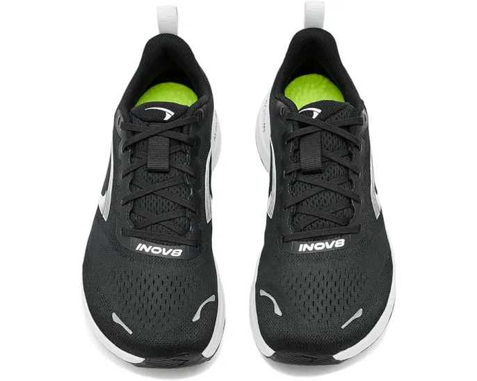 INOV8 Roadfly Max легкие кроссовки для бега в черно-белом цвете