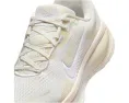 Кроссовки Nike Vomero 18 Essential с максимальной амортизацией Summit White