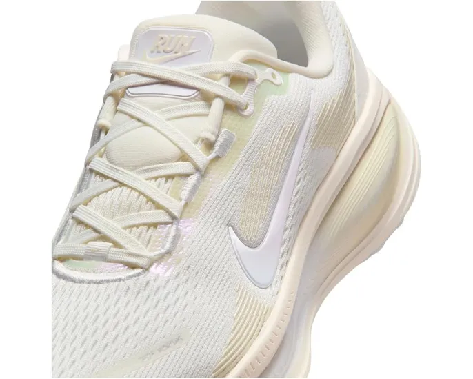 Кроссовки Nike Vomero 18 Essential с максимальной амортизацией Summit White