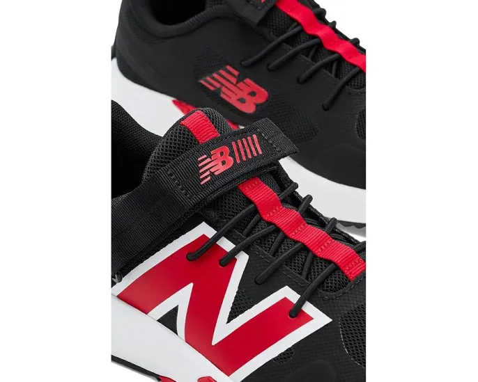 Детская обувь New Balance Fuelcell Play v1 на липучке с защитой носка и FuelCell пеной
