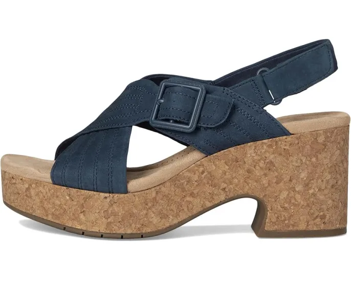 Сандалии Clarks Nerisa West на пробковом каблуке 75 мм с ручной строчкой