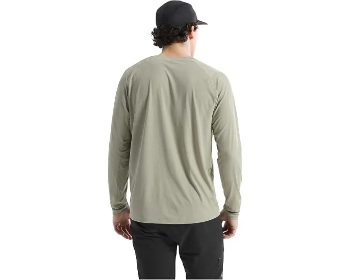 Футболка Arc'teryx Cormac с длинным рукавом для активного отдыха