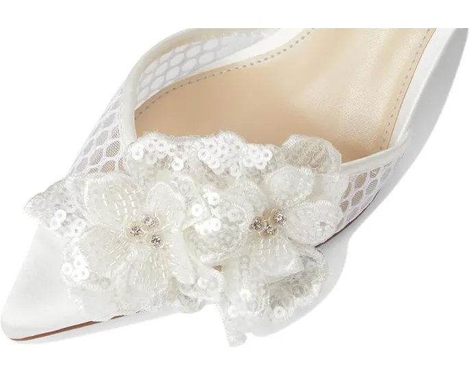 Туфли Susie на шпильке с цветочным декором от Blue by Betsey Johnson