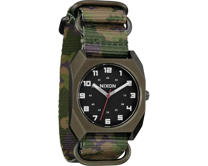 Наручные часы Nixon Scout Nato с октагональным корпусом и водонепроницаемостью 10 ATM