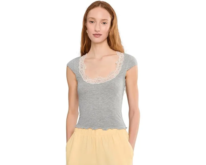 Футболка Oh My Darling Tee от Free People с кружевной отделкой