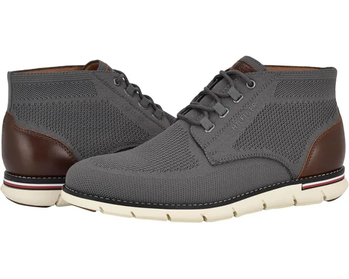 Мужские ботинки Wythe от Tommy Hilfiger в стиле чакка с современной подошвой