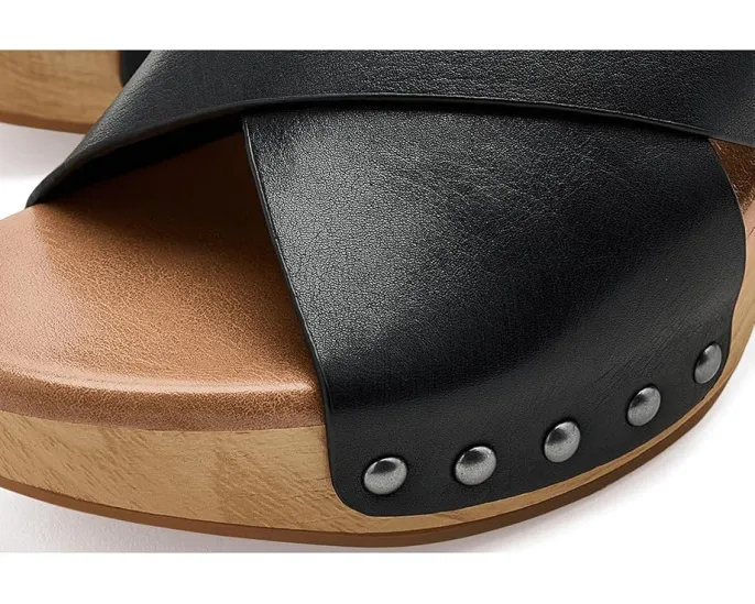 Сандалии Kork-Ease Gracie на платформе с заклепками