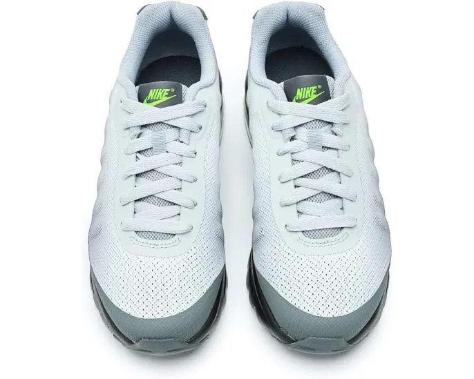 Детские кроссовки Nike Air Max Invigor с технологией Max Air