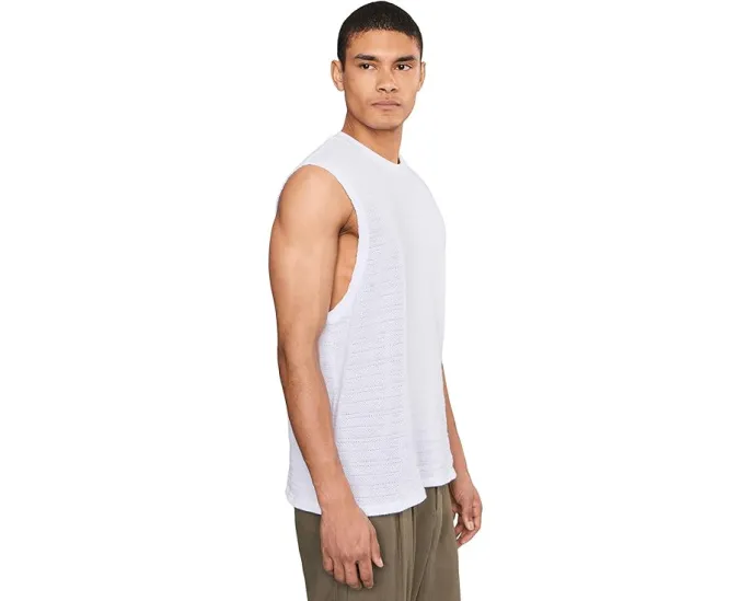 Cove Sleeve Crew