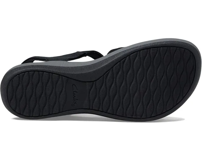 Сандалии Clarks Arla Shore на небольшом клиновидном каблуке