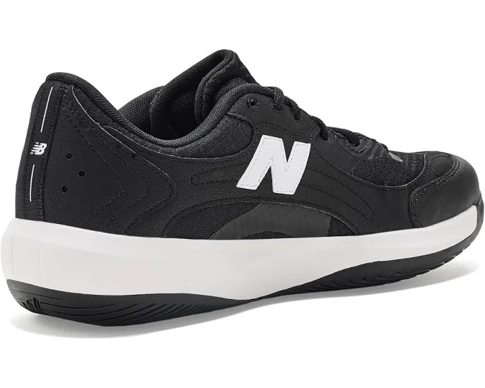 Кроссовки New Balance 696v7 теннисные для корта