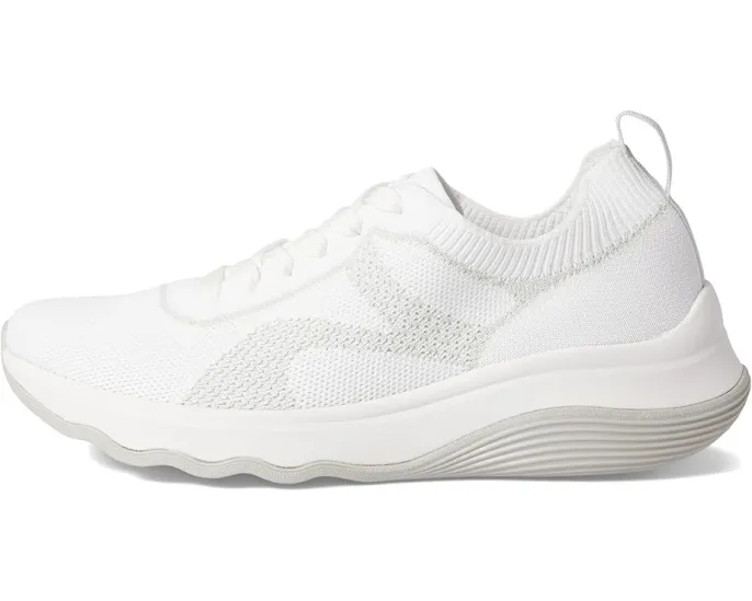 Обувь Clarks Circuit Tie с текстильным верхом и амортизированными стельками EVA