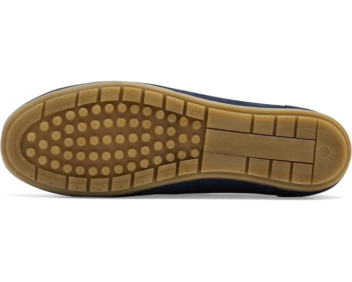 Мокасины Elliotte Sail от Clarks из нубука с удобной стелькой Ultimate Comfort