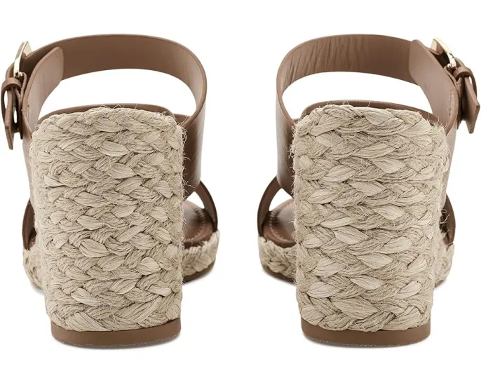 Босоножки Stuart Weitzman Sai Espadrille Wedge на танкетке из джута