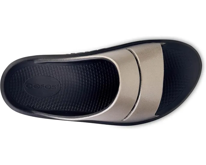 Сланцы OOFOS OOmega OOahh Luxe Slide с технологией OOfoam