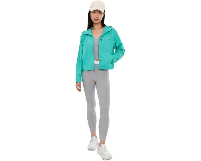 Ветровка Wind Veil™ Hooded Jacket от Mountain Hardwear с капюшоном и упаковывающаяся в карман