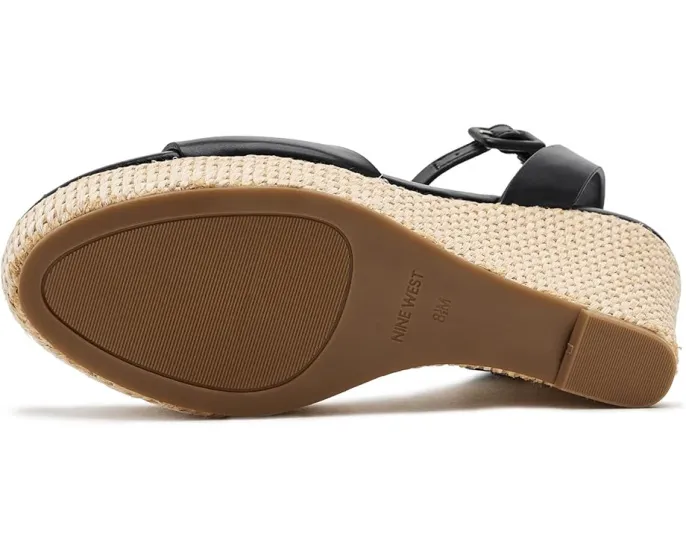 Босоножки Nine West Hanlow на танкетке черные