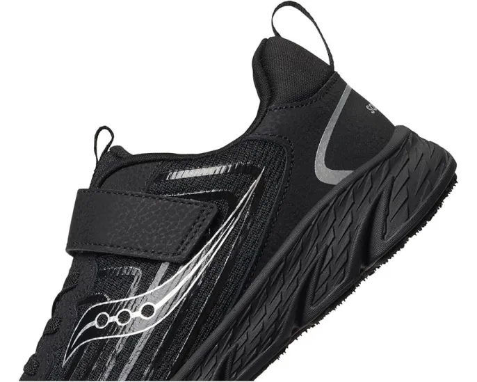 Детские кроссовки Saucony Wind 3.0 с эластичным воротником и защитным мыском