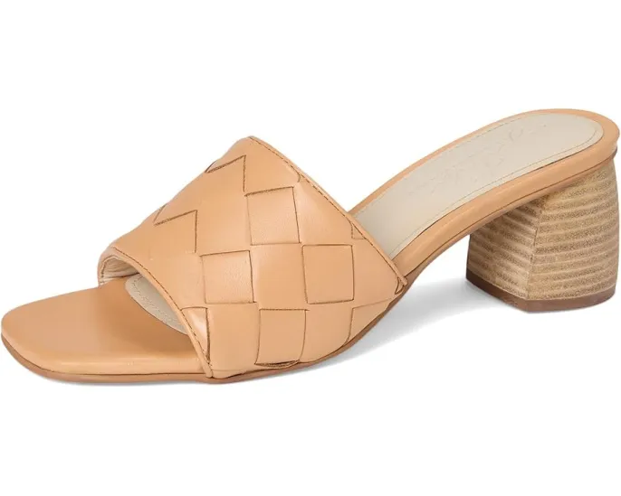 Сандалии Kellee на платформе с плетеным декором от Journee Collection