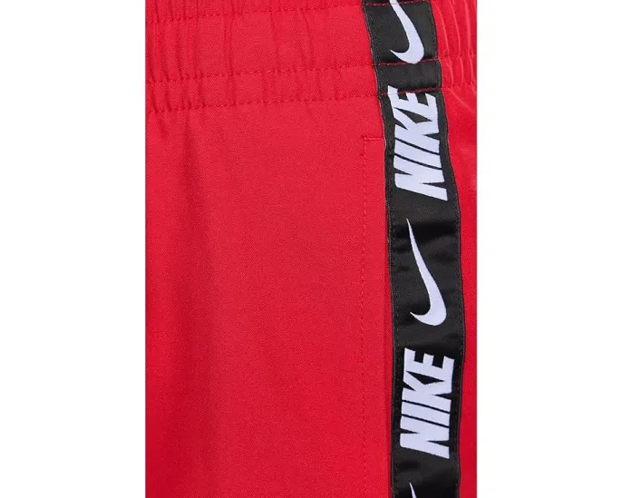 Плавки Nike Breaker Logo Tape 9 дюймов (22.86 см) с внутренними шортами и патч-карманом сзади